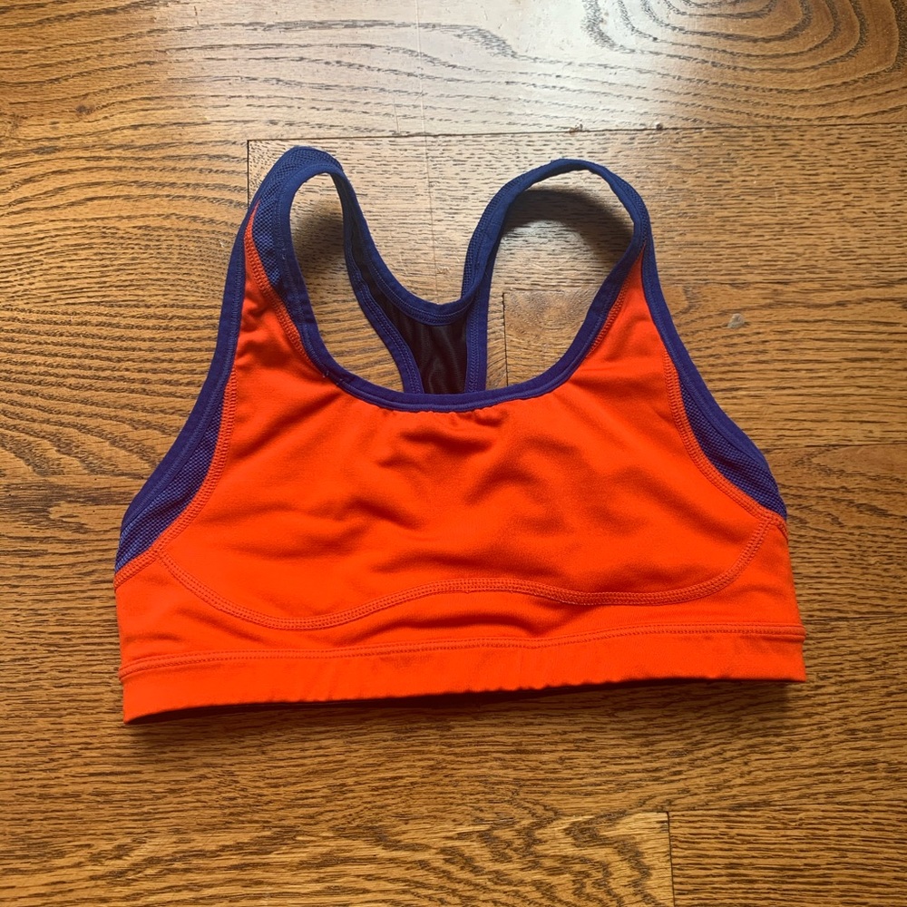 Sports bra